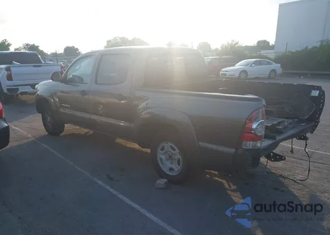 2015 Toyota Tacoma z USA, uszkodzony, nr VIN 5TFJX4CN7FX056919